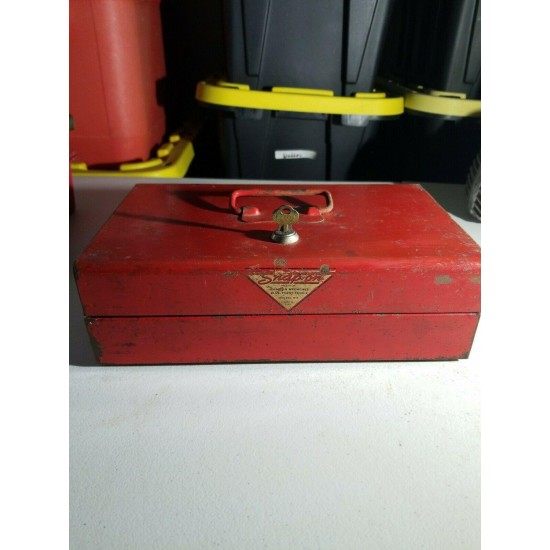 Rare Vintage Snap On KR6 midget carburetor toolbox KR-65 box with origional Key